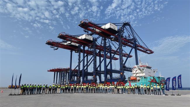 وزير النقل يعلن وصول أوناش عملاقة لتطوير المحطة متعددة الأغراض «سفاجا 2» ضمن خطة ميناء سفاجا الكبير