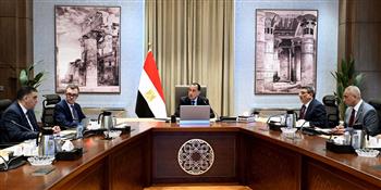 رئيس الوزراء يتابع الموقف المالي للهيئة المصرية للشراء الموحد وسداد مستحقات الشركات الموردة