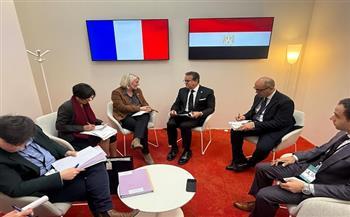 على هامش قمة «الصحة الواحدة» بفرنسا.. وزير الصحة يبحث مع نظيرته الفرنسية تعزيز التعاون المشترك 