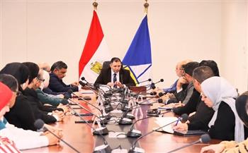 محافظ دمياط يلتقى مع أعضاء مجلس أمناء مدينة دمياط الجديدة لبحث عدد من الملفات