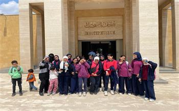 جولة تثقيفية بمتحف إيمحتب بسقارة ضمن أنشطة أتوبيس الفن 