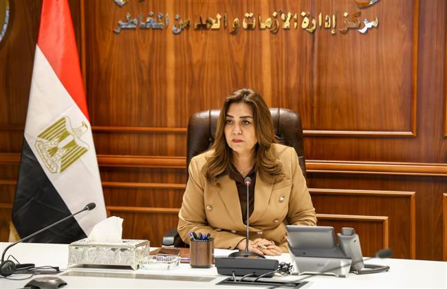   وزيرة التنمية المحلية والبيئة: الإزالة الفورية في المهد لأي مخالفات مباني ولا تهاون فى تطبيق القانون