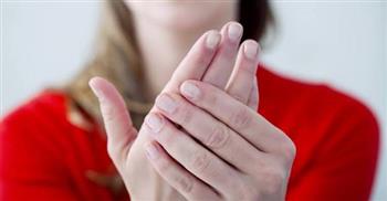 تعرف على أسباب برودة اليدين المؤقت