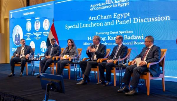 خفض المديونيات من 6.1 إلى 1.3 مليار دولار.. وزير البترول يعلن قرب إنهاء ملف مستحقات الشركاء 