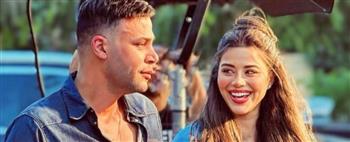 محمد إمام يشوّق جمهوره لفيلمه الجديد "صقر وكناريا"