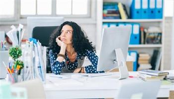 10 عبارات يومية تستنزف طاقتك.. تعرفي عليها 