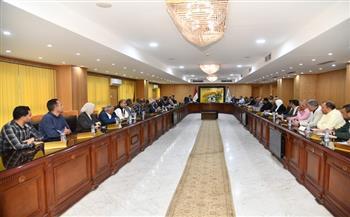 محافظ الفيوم يوجه برفع درجة الاستعداد قبل عيد القيامة وشم النسيم 