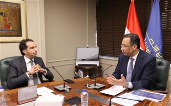 وزير الاتصالات يبحث مع Microsoft تعزيز الشراكة لدعم تطبيقات الذكاء الاصطناعي وتمكين الشركات الناشئة