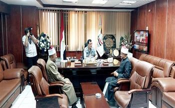 وفد من أوقاف سوهاج يزور مديرية التربية والتعليم لتعزيز التعاون المشترك