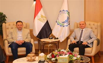 محافظ دمياط يجرى زيارة إلى مدينة دمياط للأثاث 