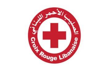 الصليب الأحمر اللبناني: 100 سيارة إسعاف تنقل المصابين من المناطق المستهدفة إلى المستشفيات