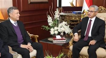 شراكة من أجل التوسع والتصدير".. محافظ بني سويف يبحث مع مجموعة العربي خطط التطوير وزيادة فرص العمل