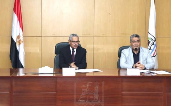 محافظ بني سويف يشهد فعاليات الندوة التثقيفية ضمن اليوم العالمي للتوعية بطيف التوحد 