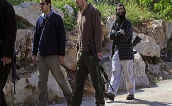 إصابة سيدة فلسطينية بالاختناق إثر اعتداء مستوطنين عليها بغاز الفلفل جنوب نابلس