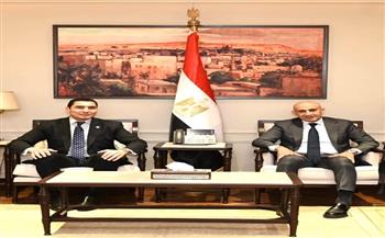 وزيرا الشباب والتعليم يبحثان سبل تعزيز الرياضة المدرسية واكتشاف المواهب