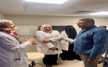 وكيل وزارة الصحة بالبحر الأحمر يجري جولة تفقدية بمستشفى الغردقة العام