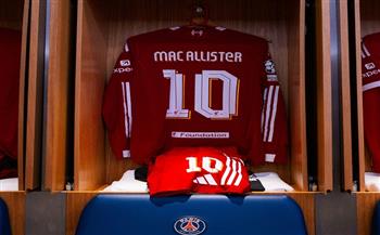 دوري أبطال أوروبا.. قمصان ليفربول تزين حديقة الأمراء قبل لقاء "سان جيرمان"