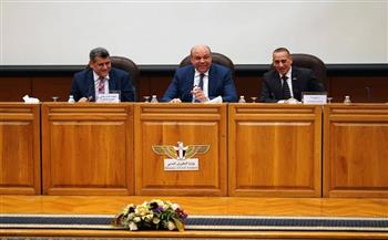 "الحفني": تكامل الجهود وتوحيد الرؤى مع شركات الطيران يعزز استدامة التشغيل ويدعم حوكمة شاملة للإجراءات