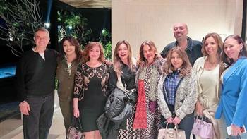 إلهام شاهين تحتفي بأصدقاء العمر: الصداقة الحقيقية كنز لا يُعوّض