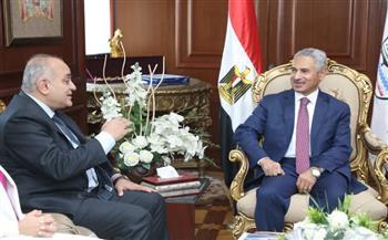 محافظ بني سويف يلتقي نائب وزير المالية على هامش ختام البرنامج التدريبي للنموذج الوطني للموازنة التشاركية 