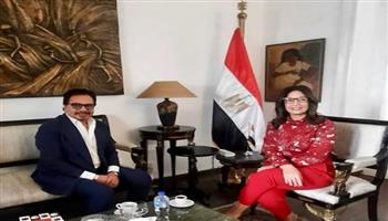  وزيرة الثقافة تناقش مع محمد رياض الاستعدادات للدورة 19 من المهرجان القومي للمسرح المصري