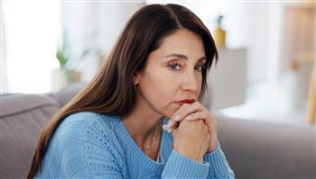 هل تزعجك الأضواء القوية؟.. اعرفي السبب