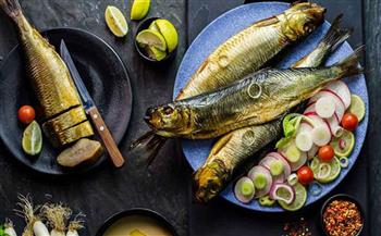 استشارية بالقومية للبحوث توضح أسباب مخاطر الفسيخ علي الصحة