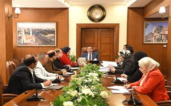 محافظ بورسعيد يواصل لقاءاته الجماهيرية ويوجه بحلول حاسمة لشكاوى المواطنين    