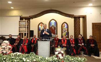 محافظ الجيزة يزور مقر الكنيسة الإنجيلية بالجيزة للتهنئة بعيد القيامة المجيد  