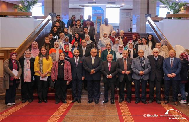 الدكتور محمود هاشم يستعرض استخدامات العلاج الضوئي الديناميكي في تشخيص وعلاج الأورام ومكافحة الملاريا  