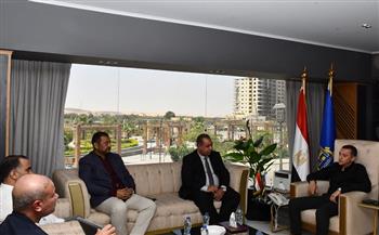 محافظ أسوان يؤكد أهمية تعظيم التعاون مع المجموعة الوطنية لاستثمارات الأوقاف