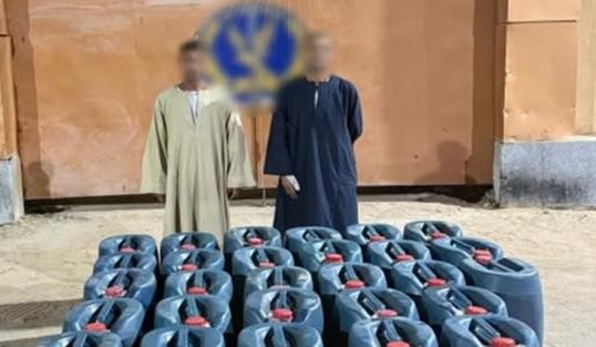 الداخلية تضبط مخزنًا لتجميع السولار وبيعه بالسوق السوداء بأسوان