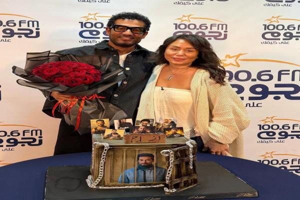 “نجوم إف إم” تحتفل بنجاح عمرو سعد في دراما رمضان 