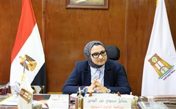محافظا الوادي الجديد وأسيوط: بدء صرف منحة عيد العمال للعمالة غير المنتظمة