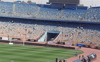 القمة 132.. بدء توافد جماهير الزمالك داخل استاد القاهرة قبل مواجهة الأهلي