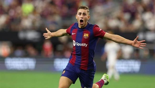 كلاسيكو الأرض.. فيرمين لوبيز وأولمو يقودان هجوم برشلونة في مواجهة ريال مدريد