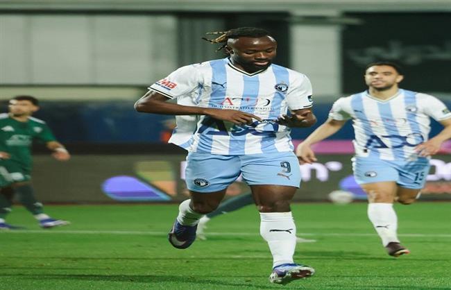 كأس مصر.. بيراميدز يسجل الهدف الثاني في مرمى زد بتوقيع فيستون ماييلي