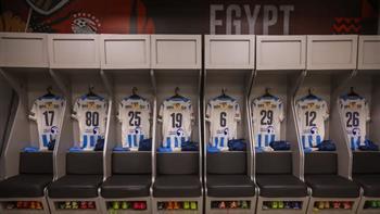 كأس مصر.. قمصان بيراميدز تزين استاد القاهرة قبل مواجهة زد في النهائي| صور
