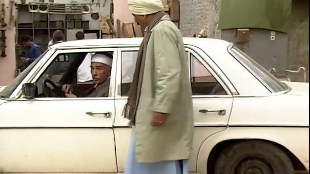 نصائح الحاج سردينة.. أسرار النجاح في سوق الحياة  