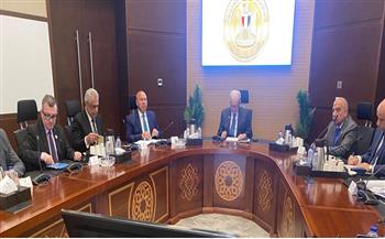 نائب رئيس الوزراء للشئون الاقتصادية يناقش بعض التعديلات المقترحة بشأن أحكام قانون شركات قطاع الأعمال
