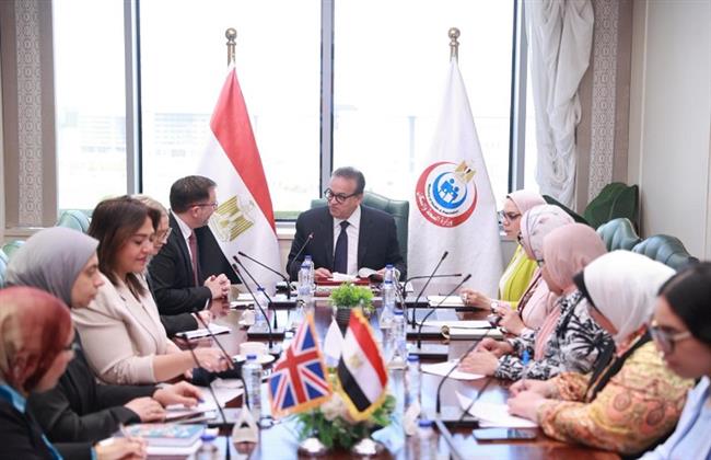 وزير الصحة يبحث مع السفير البريطاني تعزيز التعاون المشترك في المجالات الصحية