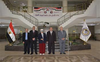 رئيس جامعة أسيوط الأهلية يستقبل وفد وزارة الاتصالات ومعهد تكنولوجيا المعلومات لبحث سبل التعاون المشترك