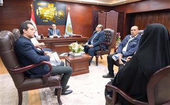 محافظ الغربية يواصل لقاءاته مع المواطنين ويحوّل الشكاوى إلى قرارات فورية بحضور الجهات التنفيذية
