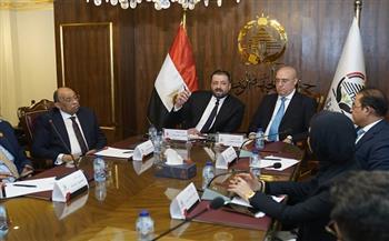 بحضور الجزار وعمران.. حزب الجبهة الوطنية يضع آليات جديدة لتعزيز الأداء التشريعي لنوابه بالشيوخ 