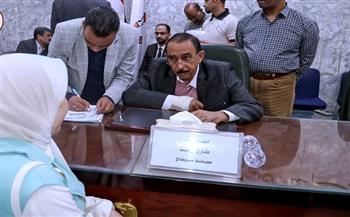 محافظ سوهاج يعقد اللقاء الجماهيري الأسبوعي لبحث مطالب المواطنين وحل مشكلاتهم