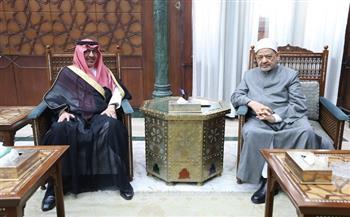شيخ الأزهر يستقبل السفير السعودي ويؤكد تقديره لحسن الترتيبات لموسم الحج 