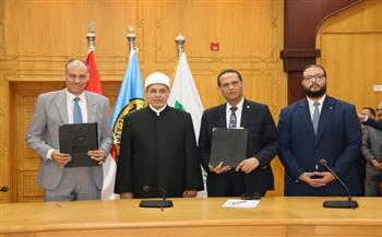 "البريد المصري" و"جامعة الأزهر" يوقّعان بروتوكول تعاون.. لتقديم خدمات مالية وبريدية متكاملة لطلاب جامعة الأزهر
