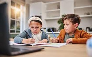 خلال الامتحانات.. 5 عادات دراسية تضمن تفوق أبنائك