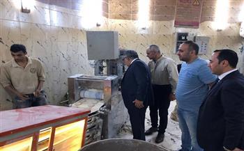 محافظ الدقهلية يتابع انتظام وسير العمل بمخبز المحافظة الكبير للخبز المدعم بالمنصورة 