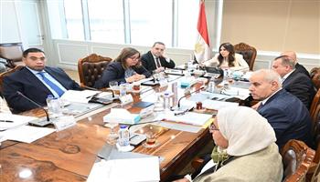 راندة المنشاوي تترأس اجتماع «الإسكان الاجتماعي» لمتابعة «سكن لكل المصريين» وموقف التنفيذ